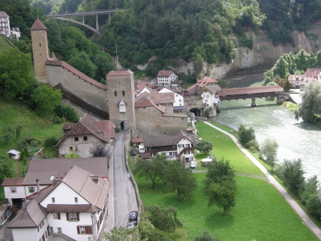 TourChatsPorteBerne.jpg