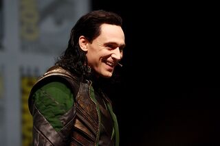 Fil:Tom Hiddleston, Loki (3).jpg