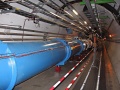 Tunnel du LHC-CERN-Accélérateur de particules.jpg