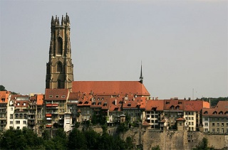 File:Cathédrale de Fribourg.jpg