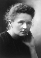 Marie Curie en 1911.png