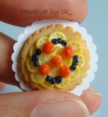 Fil:Tarte Citrons Fraises Myrtilles-9366.jpg