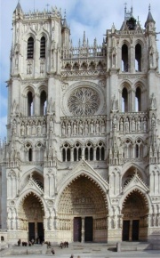 Cathédrale Notre-Dame Amiens.jpg