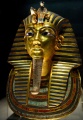 Masque d'or de la momie de Toutankhamon.jpg