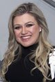 Kelly Clarkson 2018 DoD Warrior Games Opening Ceremony 14 - Cropped 01.jpg