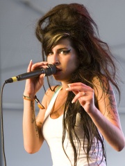 Amy Winehouse- 2007 en concert-4950.jpg