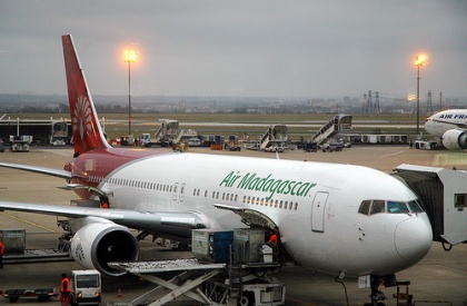 Air Madagascar 767-3S1ER-3396.jpg