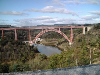 File:Viaduc de Garabit.JPG