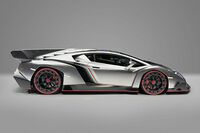 800px-Lamborghini Veneno, Car Zero (profile).jpg